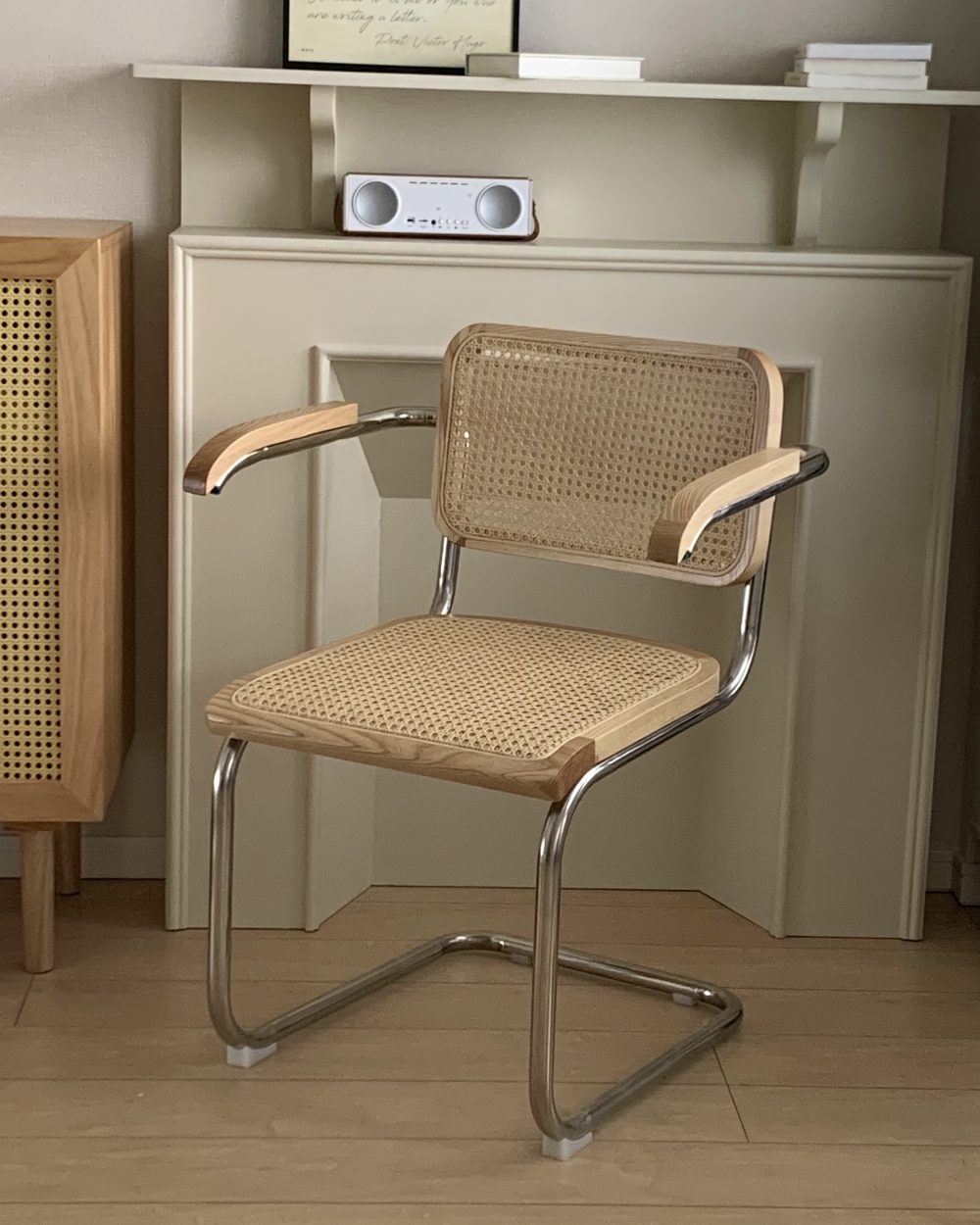 cesca chair with arm