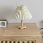 natural pleats lamp