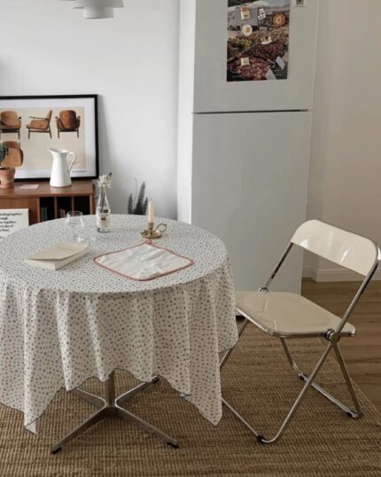 milky foldable chair