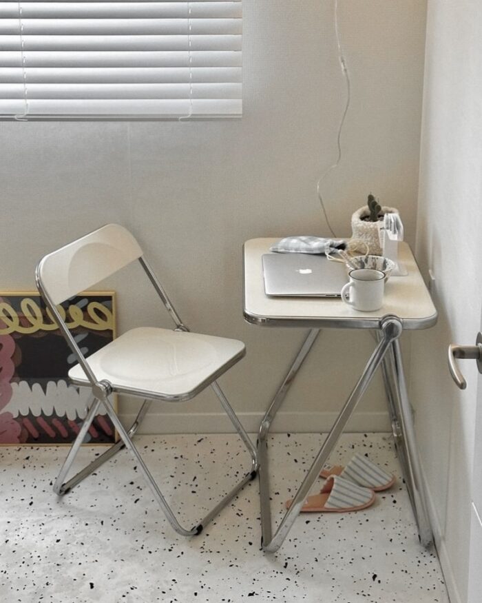 milky foldable chair - 画像 (4)