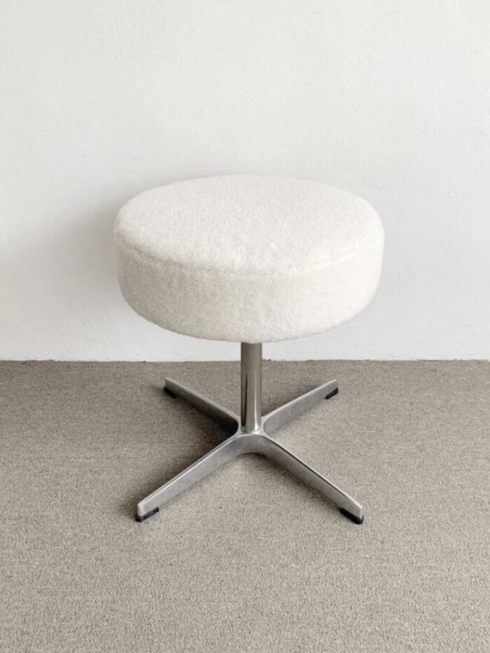 64F5D586-7A07-4C2F-9571-EB7BACA07DB7 soft fabric stool - 画像 (9)