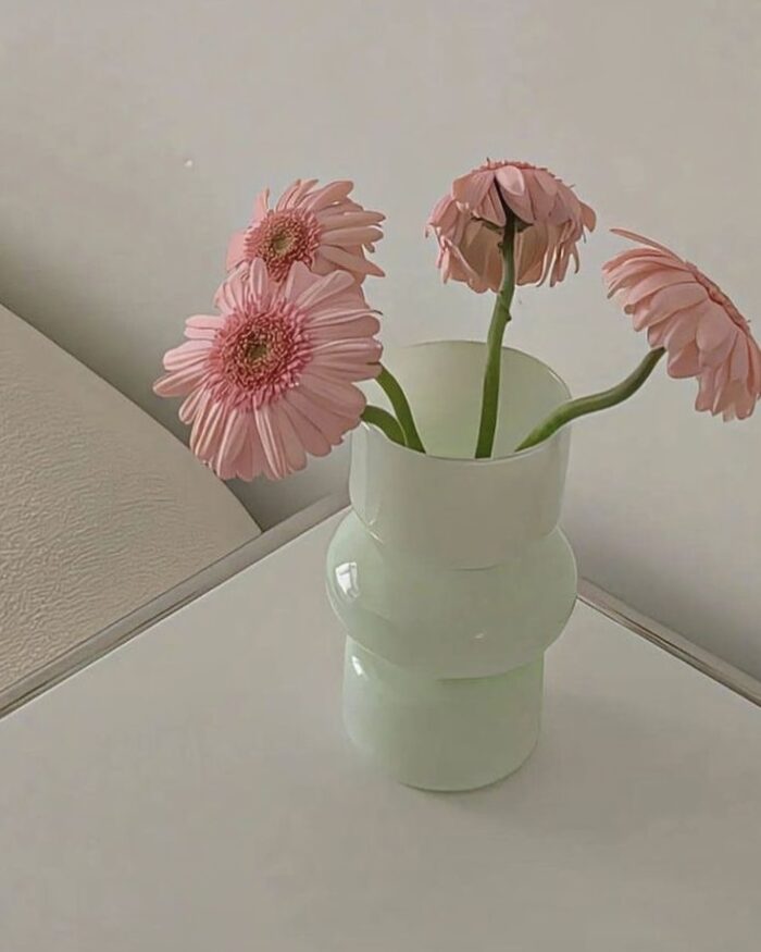 【USED】  テネラ　花瓶　ベース　VASE Amazon.co.jp: SERAX ガラス フラワーベース オブジェ 高さ13.5