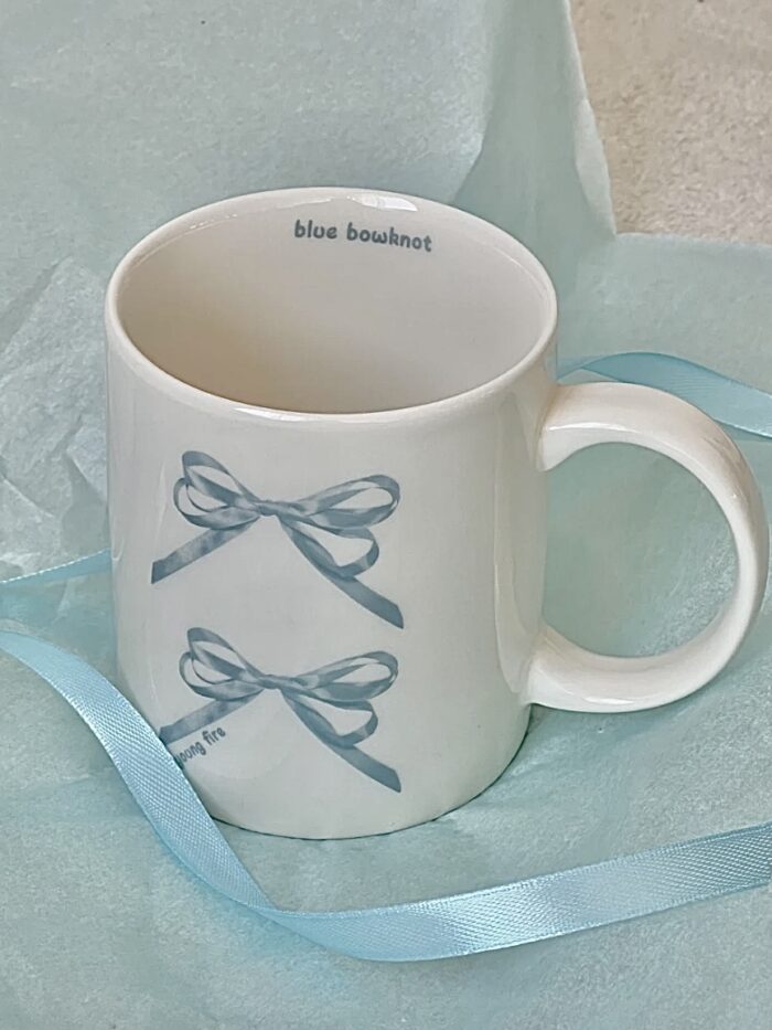 blue bowtie mug - 画像 (2)