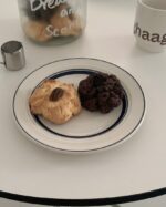 navy round plate