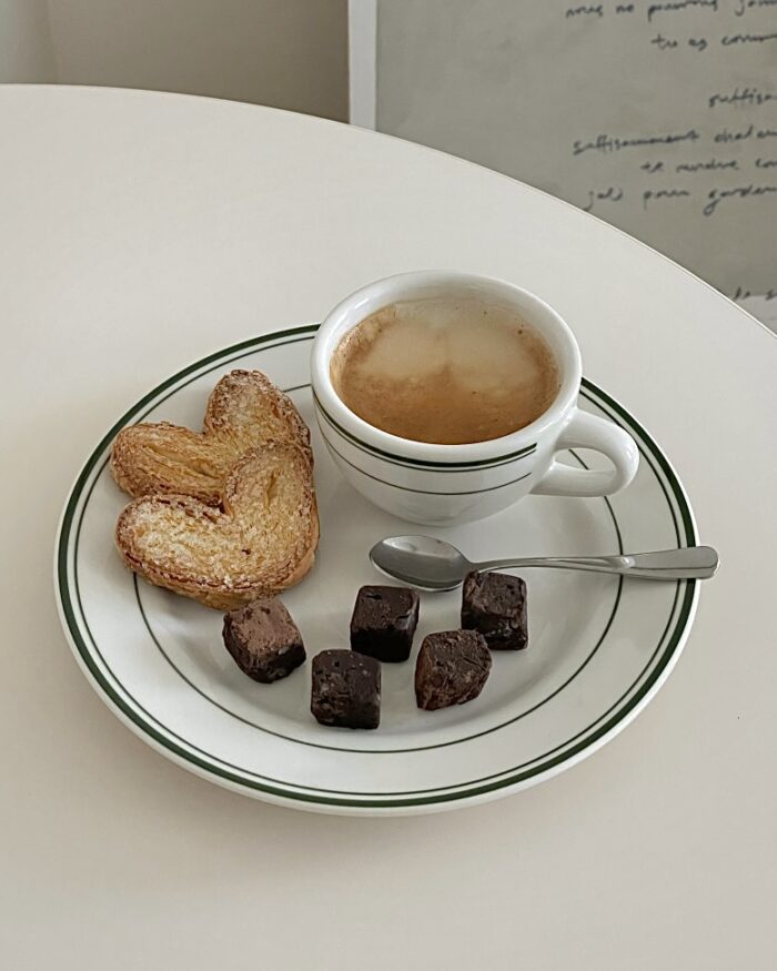 green round tea cup&saucer - 画像 (4)