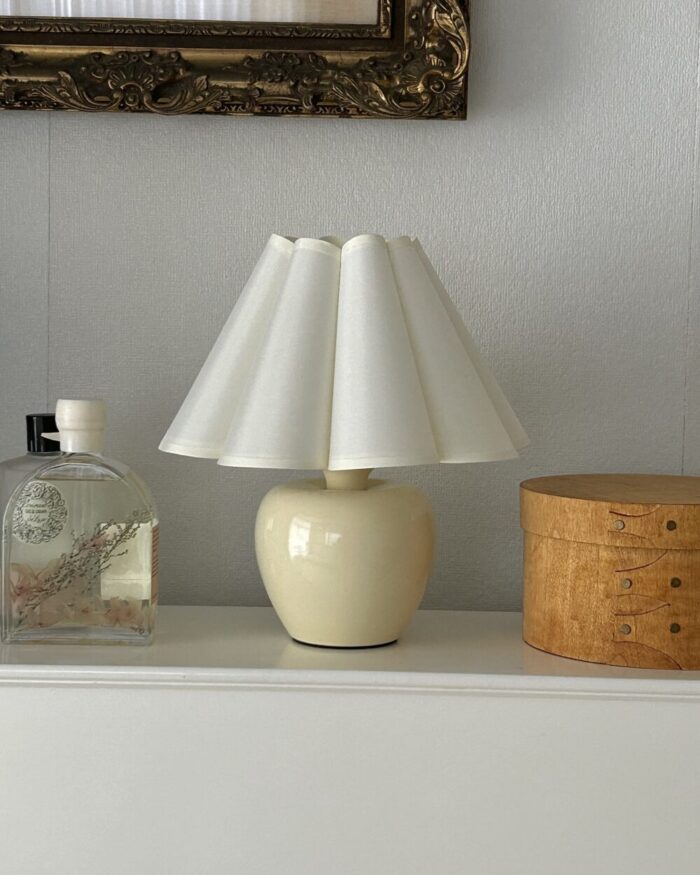 vintage apple frill lamp(butter) - 画像 (11)