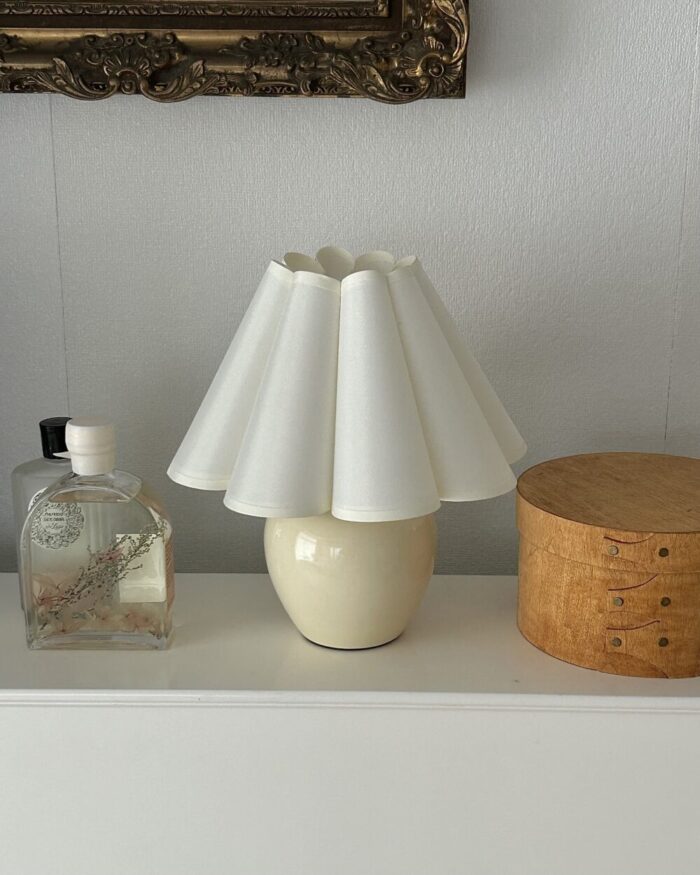 vintage apple frill lamp(butter) - 画像 (10)