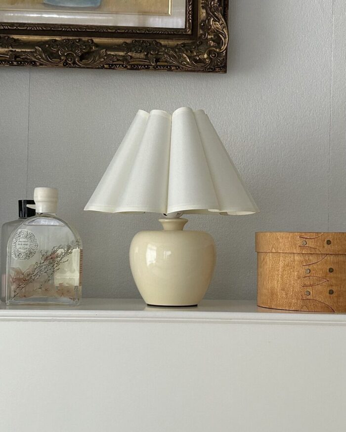 vintage apple frill lamp(butter) - 画像 (5)