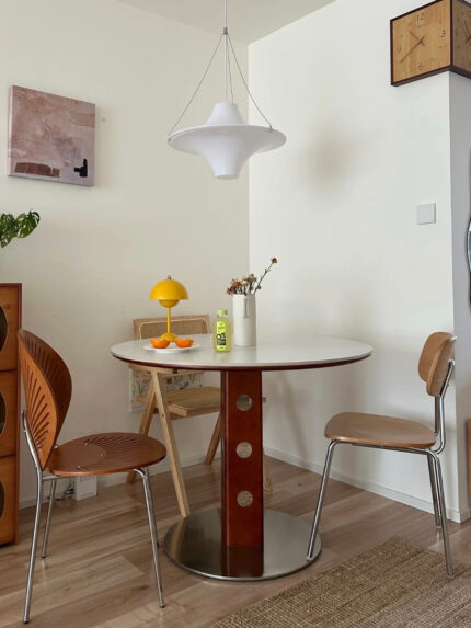 trio round wood table
