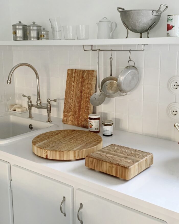 larchwood square cutting board - 画像 (10)