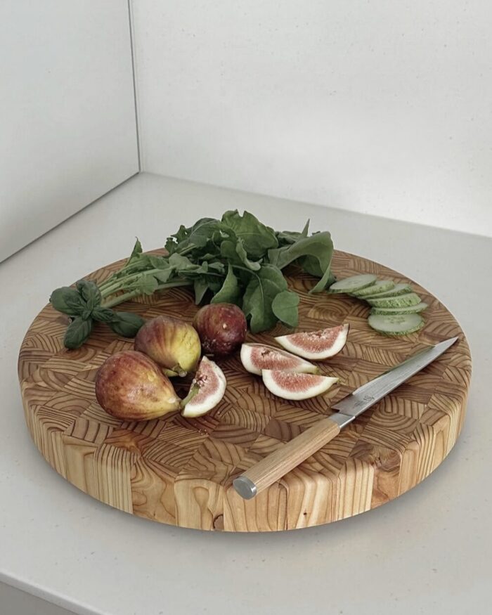 larchwood round cutting board - 画像 (4)