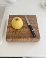 larchwood square cutting board - 画像 (3)