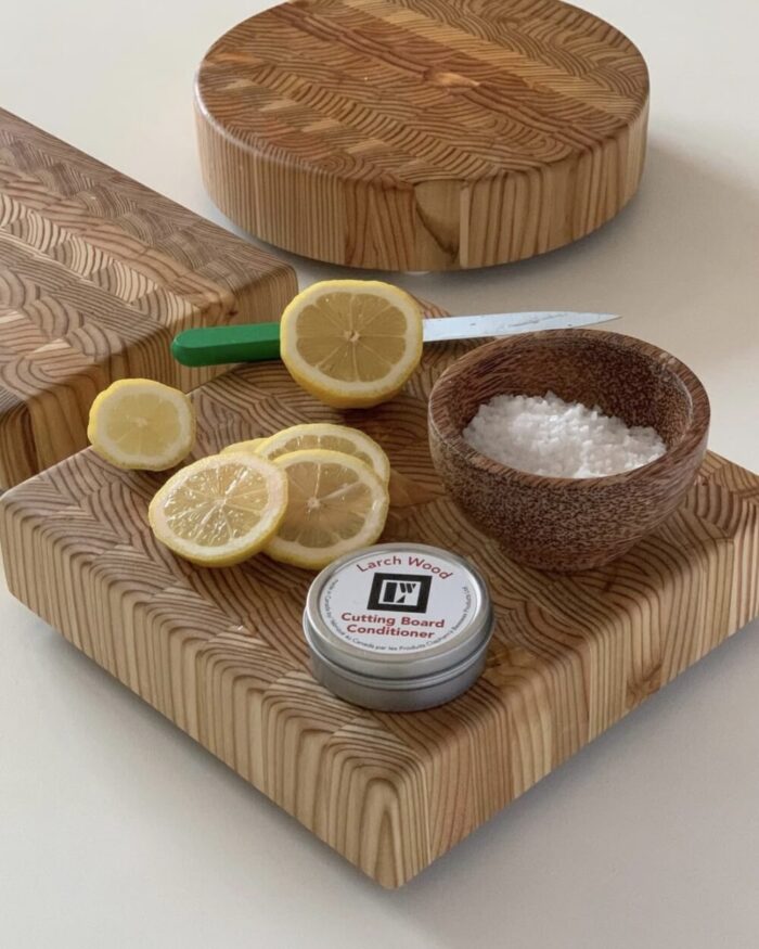 larchwood square cutting board - 画像 (4)