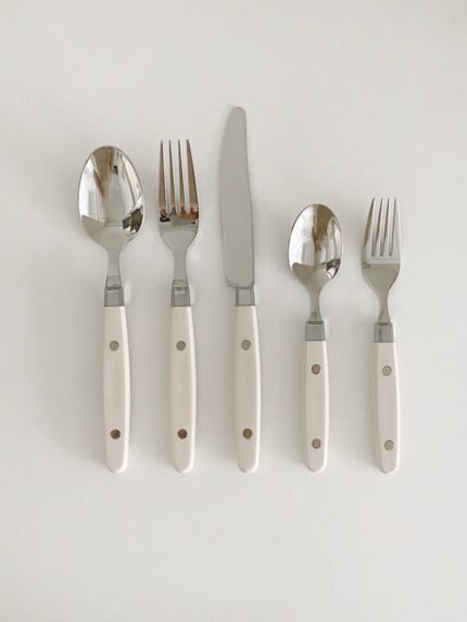 pure milky cutlery