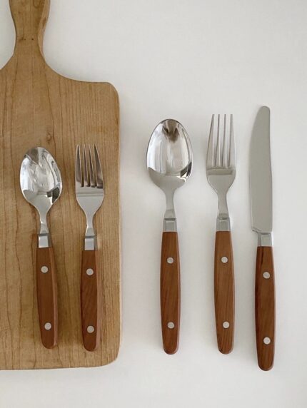 pure wooden cutlery