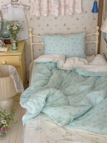 opértum soapy mint duvet cover