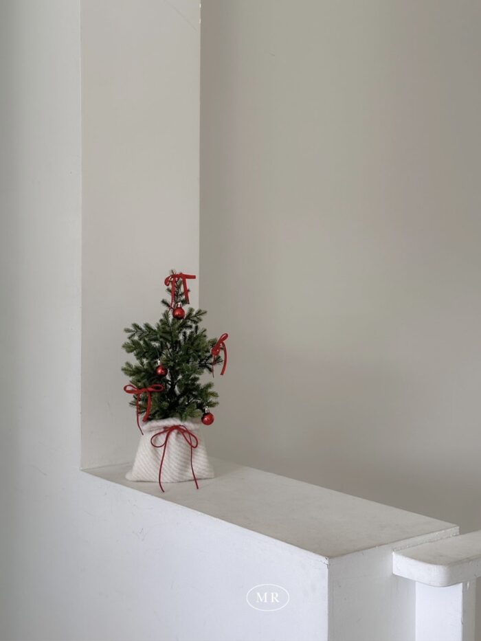 Holly natural mini christmas tree - 画像 (9)