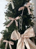 Xmas pearl tree ornament