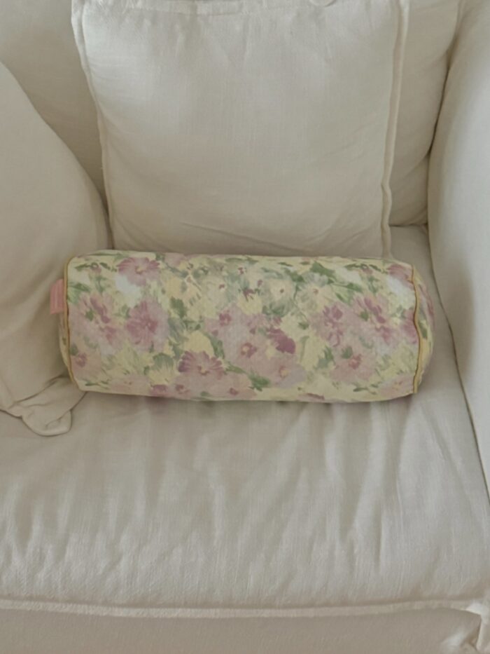 opértum lime lilac floral cushion - 画像 (11)