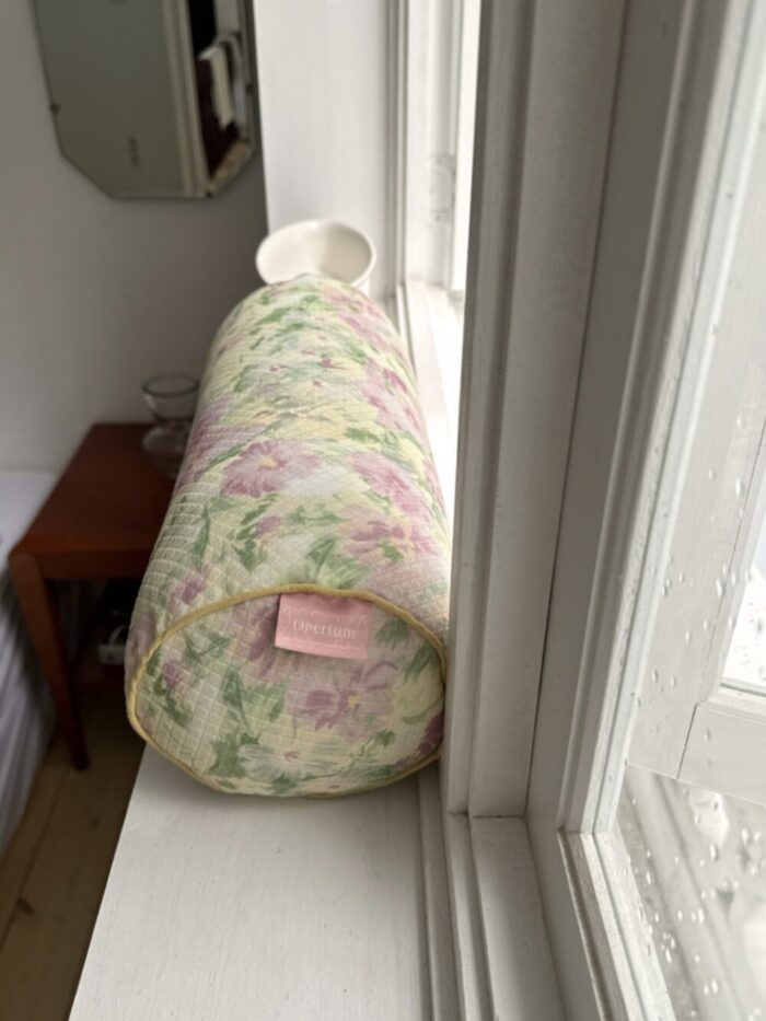 opértum lime lilac floral cushion - 画像 (5)