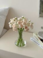 Buttercup flower - 画像 (11)