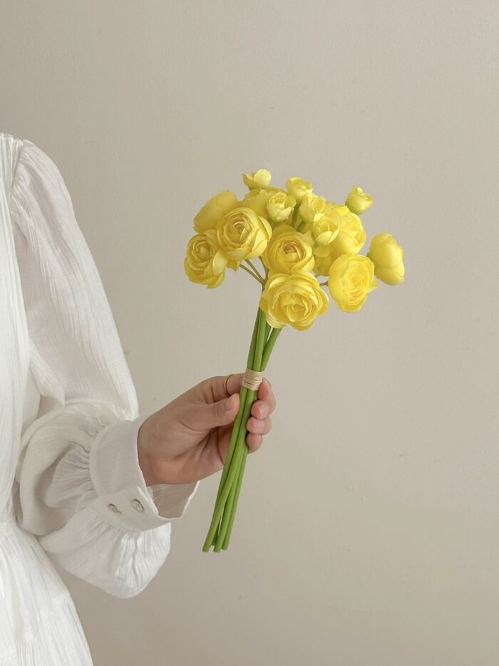 Buttercup flower - 画像 (20)